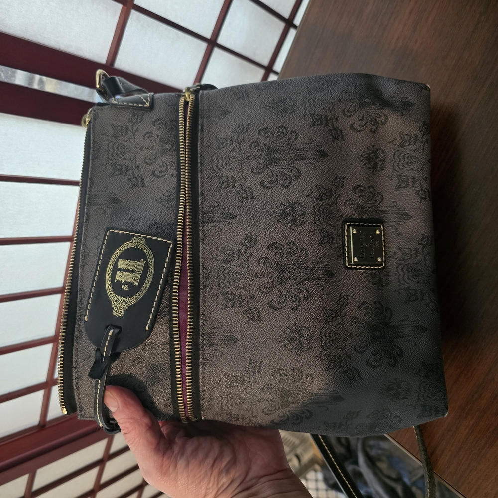 Elegant Black Patterned Men's Bag